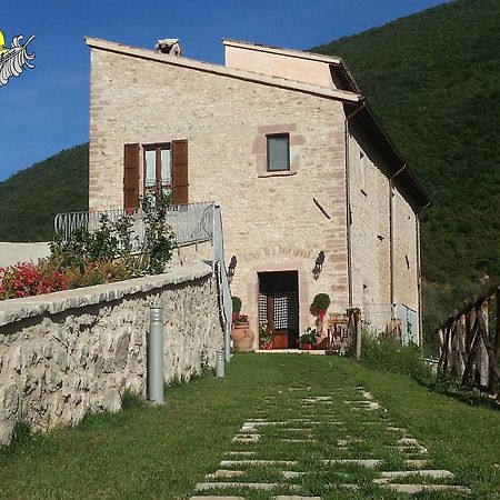 הוילה Cerreto di Spoleto Agriturismo Casale La Palombara מראה חיצוני תמונה