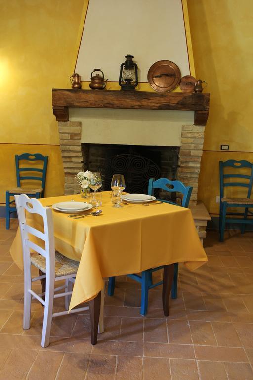 Cerreto di Spoleto Agriturismo Casale La Palombara מראה חיצוני תמונה
