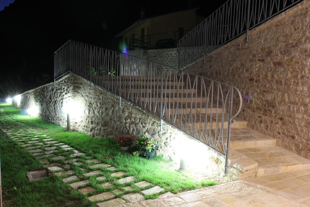 Cerreto di Spoleto Agriturismo Casale La Palombara מראה חיצוני תמונה