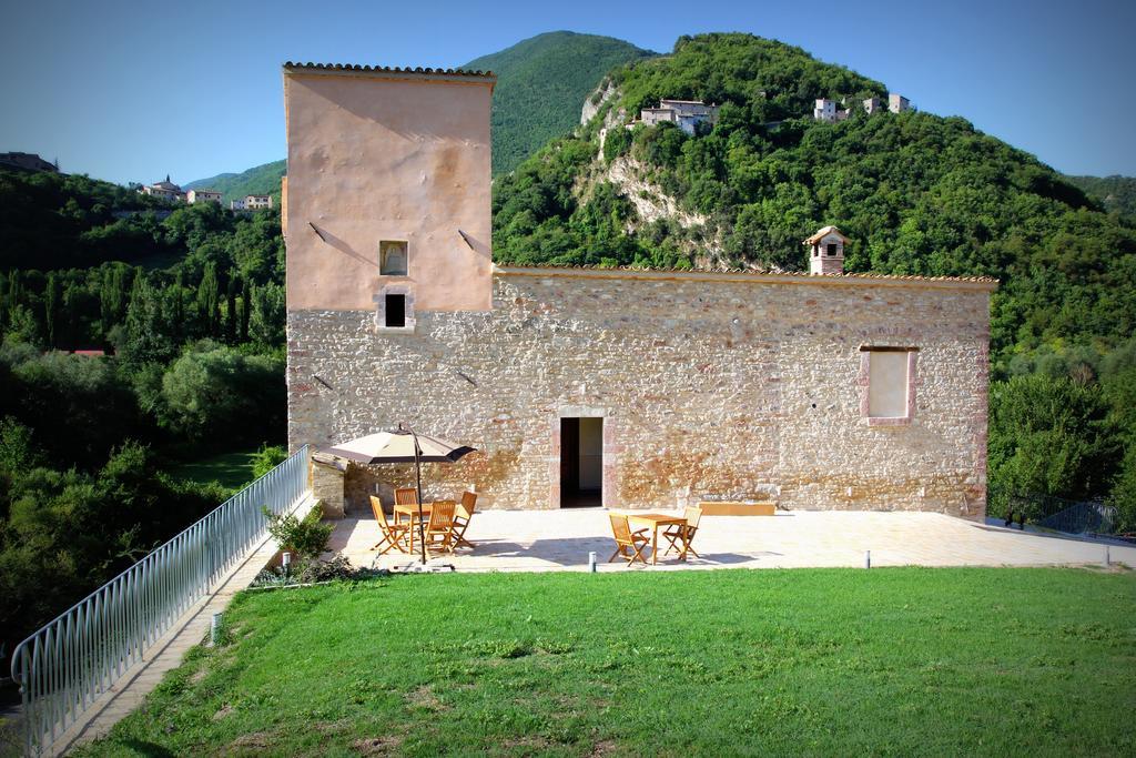 הוילה Cerreto di Spoleto Agriturismo Casale La Palombara מראה חיצוני תמונה