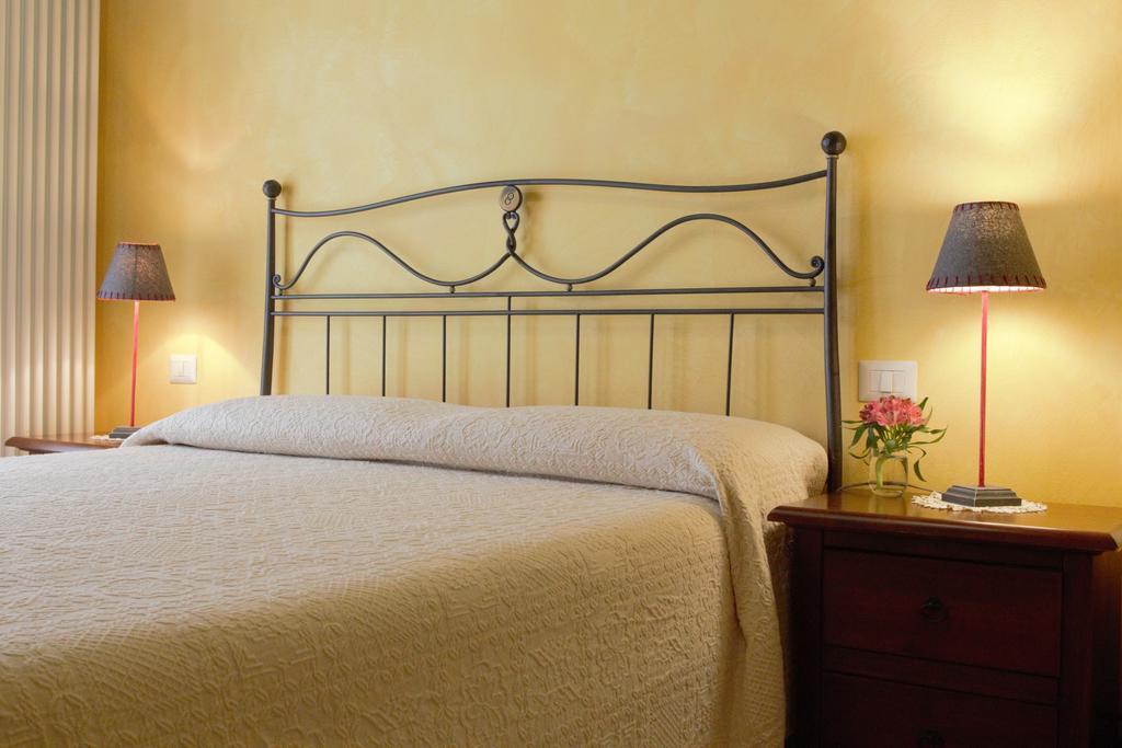 Cerreto di Spoleto Agriturismo Casale La Palombara חדר תמונה